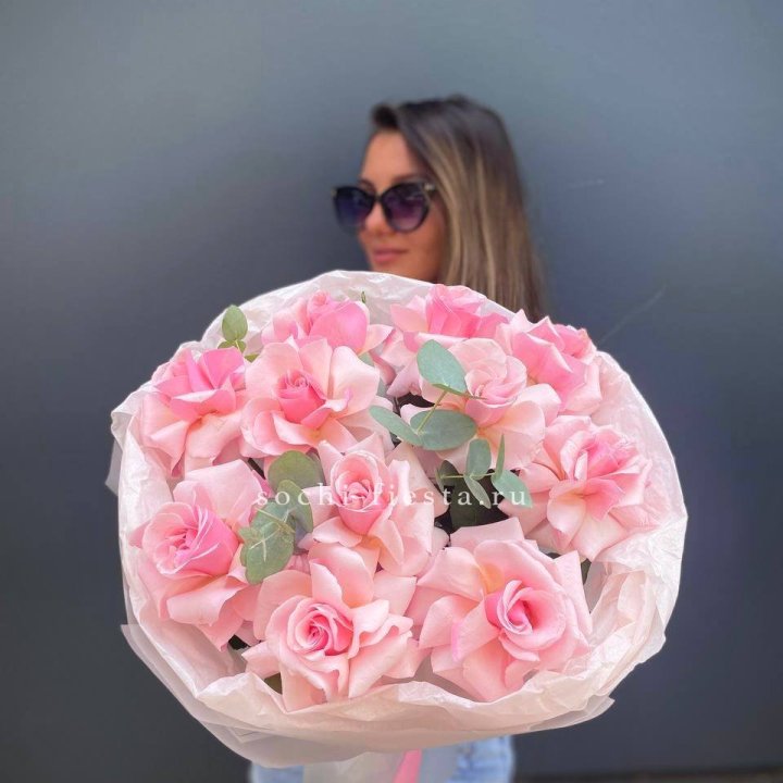 Букет роз "Минифу" в Сочи
