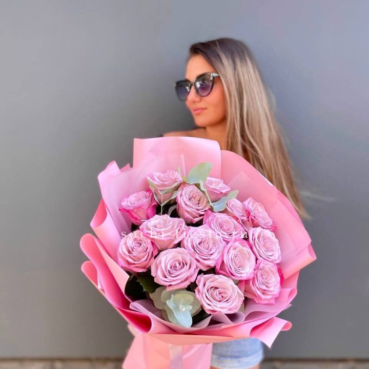 Букет розовых роз 2 в Сочи