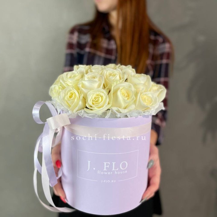 25 роз в Цилиндре BLUE в Сочи