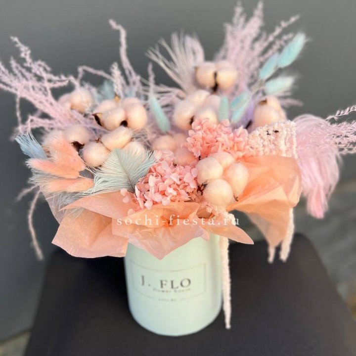 Авторский бокс с сухоцветами №3 в Сочи