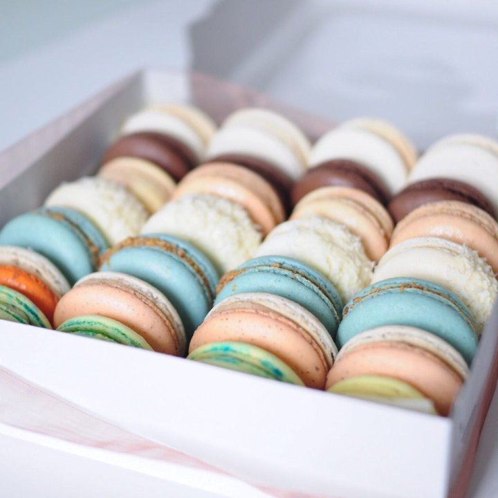 Коробка макаронс 25 шт. в Сочи