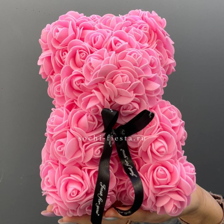 Игрушка медведь из розовых роз в Сочи