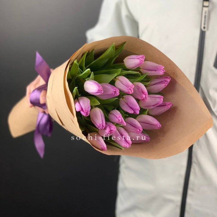 19 розовых  тюльпанов в Сочи