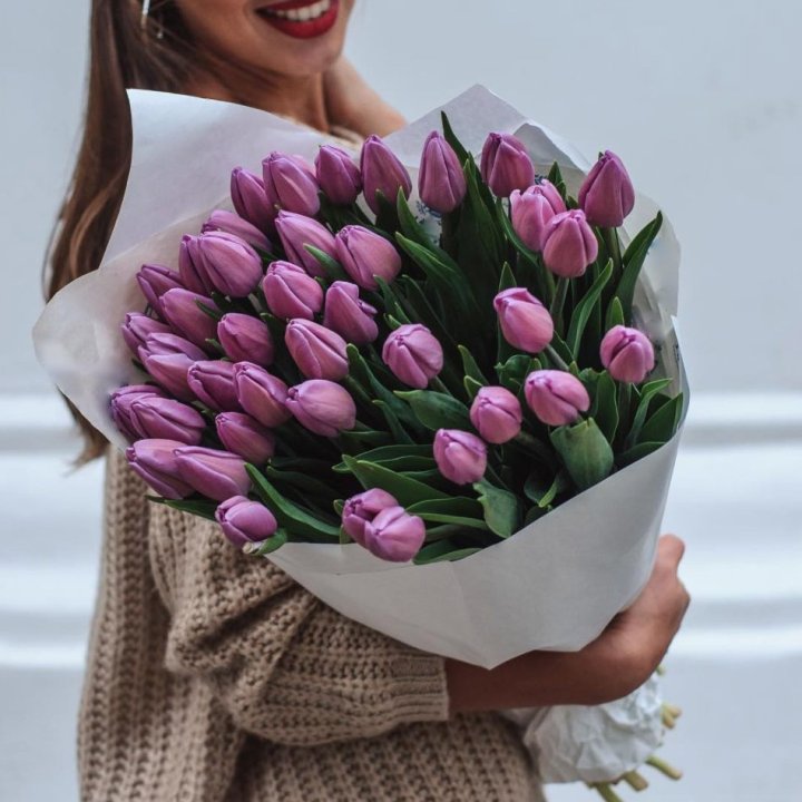 39 сиреневых тюльпанов в Сочи