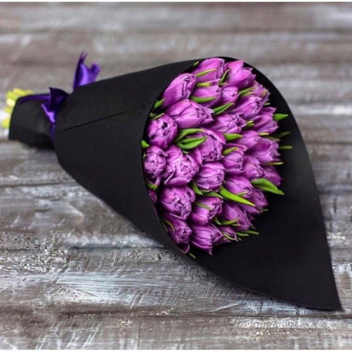 Пионовидные тюльпаны блэк в Сочи