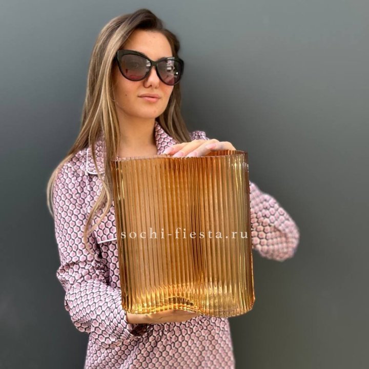 Стеклянная ваза №7 в Сочи