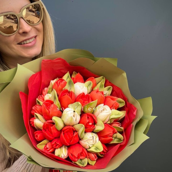 Зефирный букет из тюльпанов в Сочи